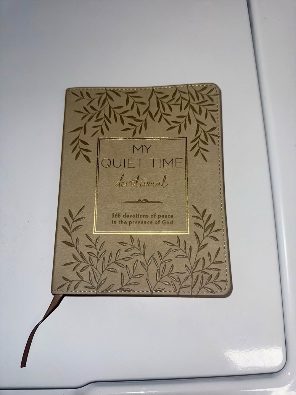 NWOT- “My Quiet Time” 365 Daily Devotion Faux Leather Christian Prayer Book